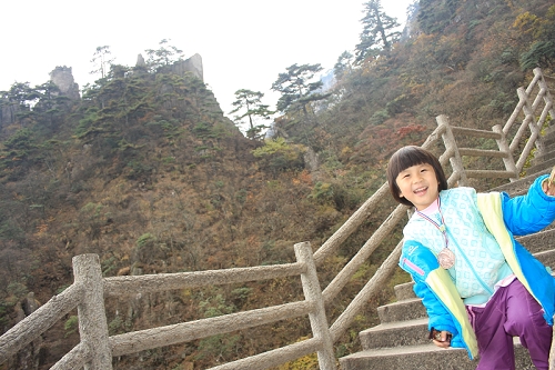 带四岁孩子爬黄山，一天行程27