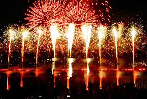 2012上海国际音乐烟花节 所有烟花的表演简介及实用信息2