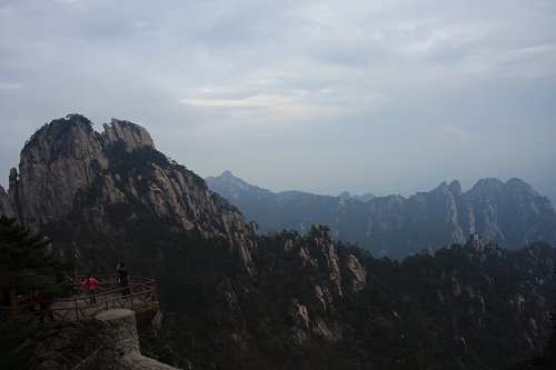 带四岁孩子爬黄山，一天行程25