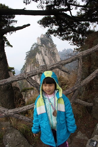 带四岁孩子爬黄山，一天行程20