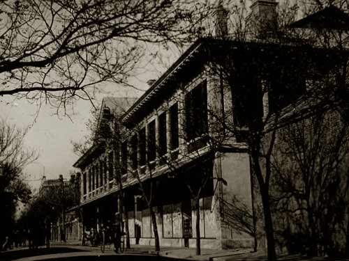 漫步天津华尔街(组图)1