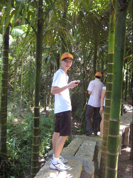 2009.9.19手脚并用游--三亚亚龙湾森林公园~7