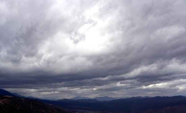 一个80的北京大爷拍的丽江片片，，真是不错！89