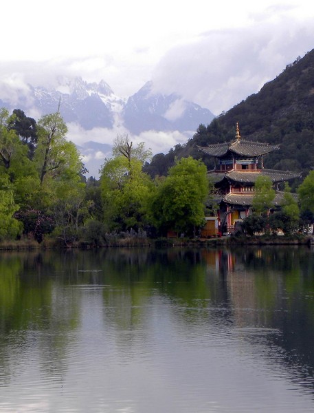 一个80的北京大爷拍的丽江片片，，真是不错！9