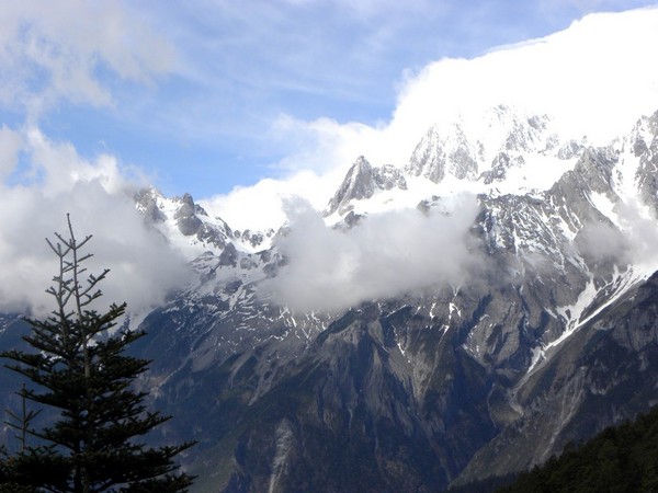 一个80的北京大爷拍的丽江片片，，真是不错！56