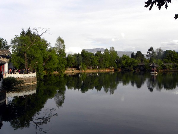 一个80的北京大爷拍的丽江片片，，真是不错！14