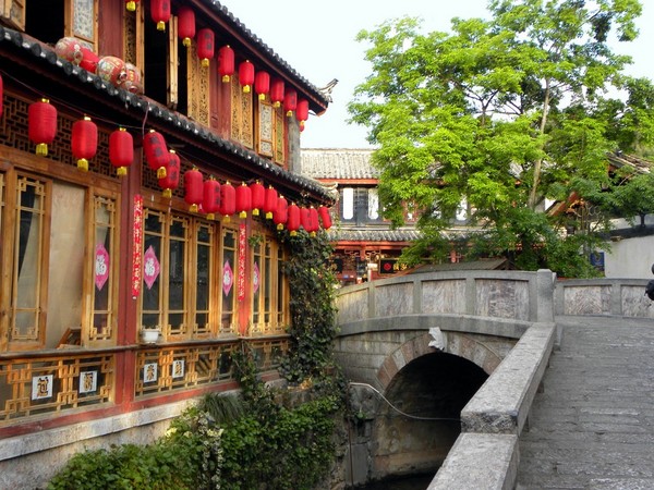 一个80的北京大爷拍的丽江片片，，真是不错！5