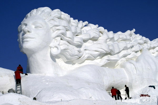 太阳岛雪雕博览会　哈尔滨独一无二的美丽风景线5