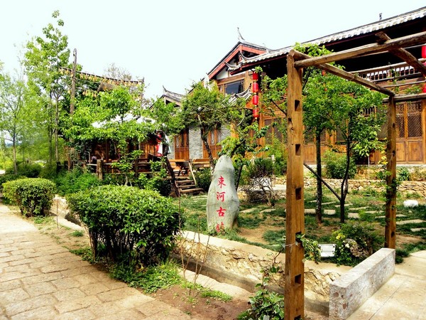 一个80的北京大爷拍的丽江片片，，真是不错！83