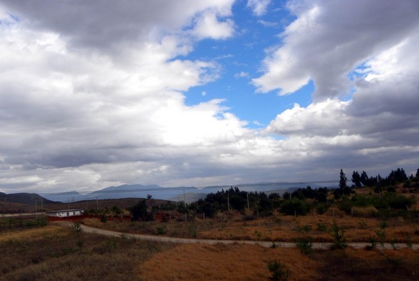 一个80的北京大爷拍的丽江片片，，真是不错！1