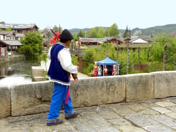 一个80的北京大爷拍的丽江片片，，真是不错！78