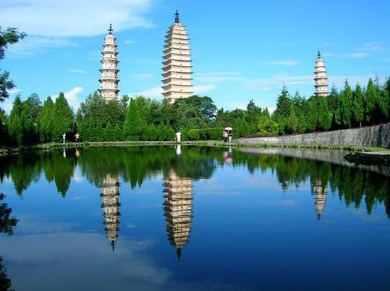 国庆节适合去哪里玩 有什么好的路线推荐吗 香格里拉大环线1