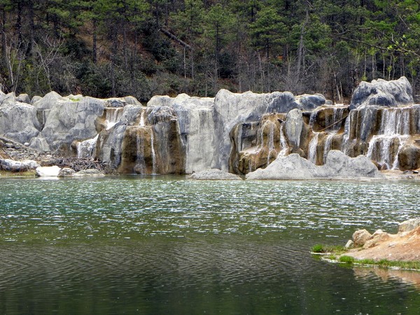 一个80的北京大爷拍的丽江片片，，真是不错！70