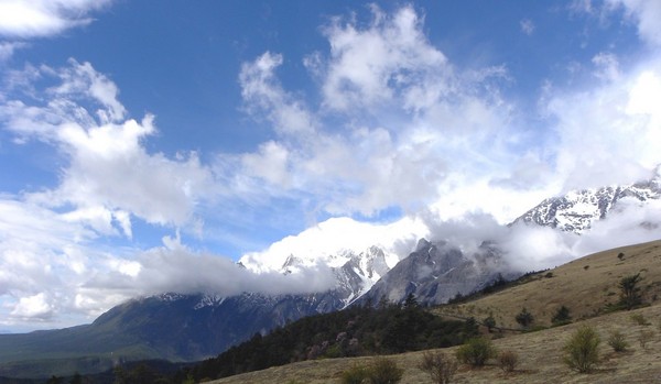 一个80的北京大爷拍的丽江片片，，真是不错！58
