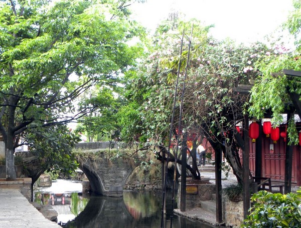 一个80的北京大爷拍的丽江片片，，真是不错！3