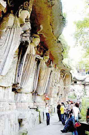 游走于重庆之外 感受“半个世纪的等待”1