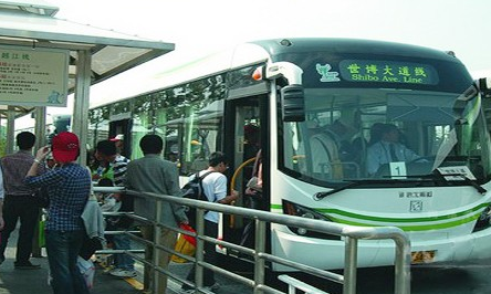 上海公交开辟30条返程春运专线1