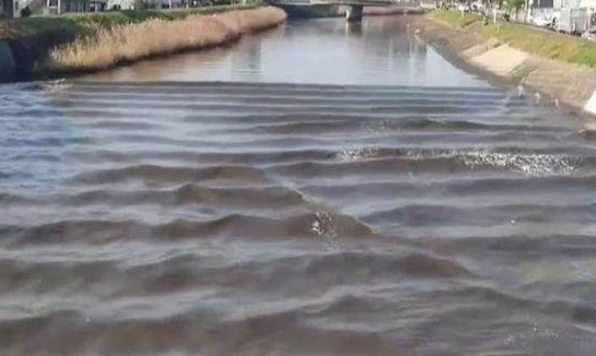 日本震后河水逆流1