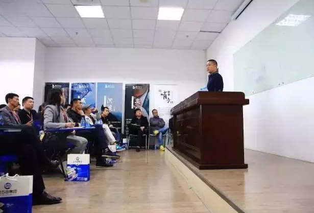 在路上，万里征程为理想2
