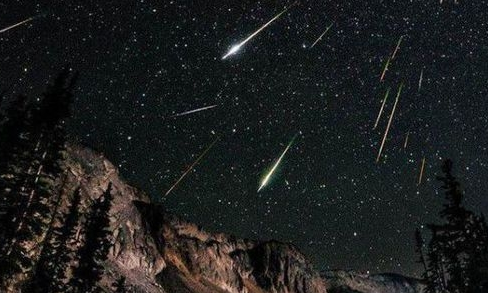 4月23日晚上天琴座流星雨来临1