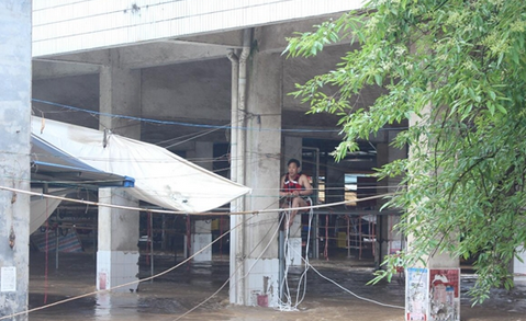 暴雨突袭桂林洪水猛涨1