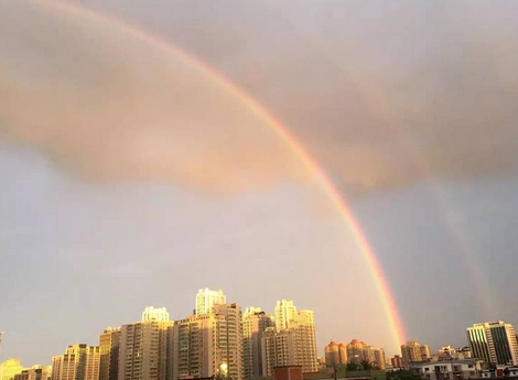 北京雨后现罕见双彩虹2