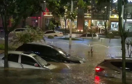 2016年7月25日西安暴雨最新消息1