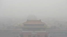 2016北京发布首个空气重污染红色预警1