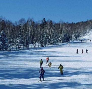 宜昌到神农架滑雪 宜昌坐船到神农架滑雪 泡温泉风情三日游